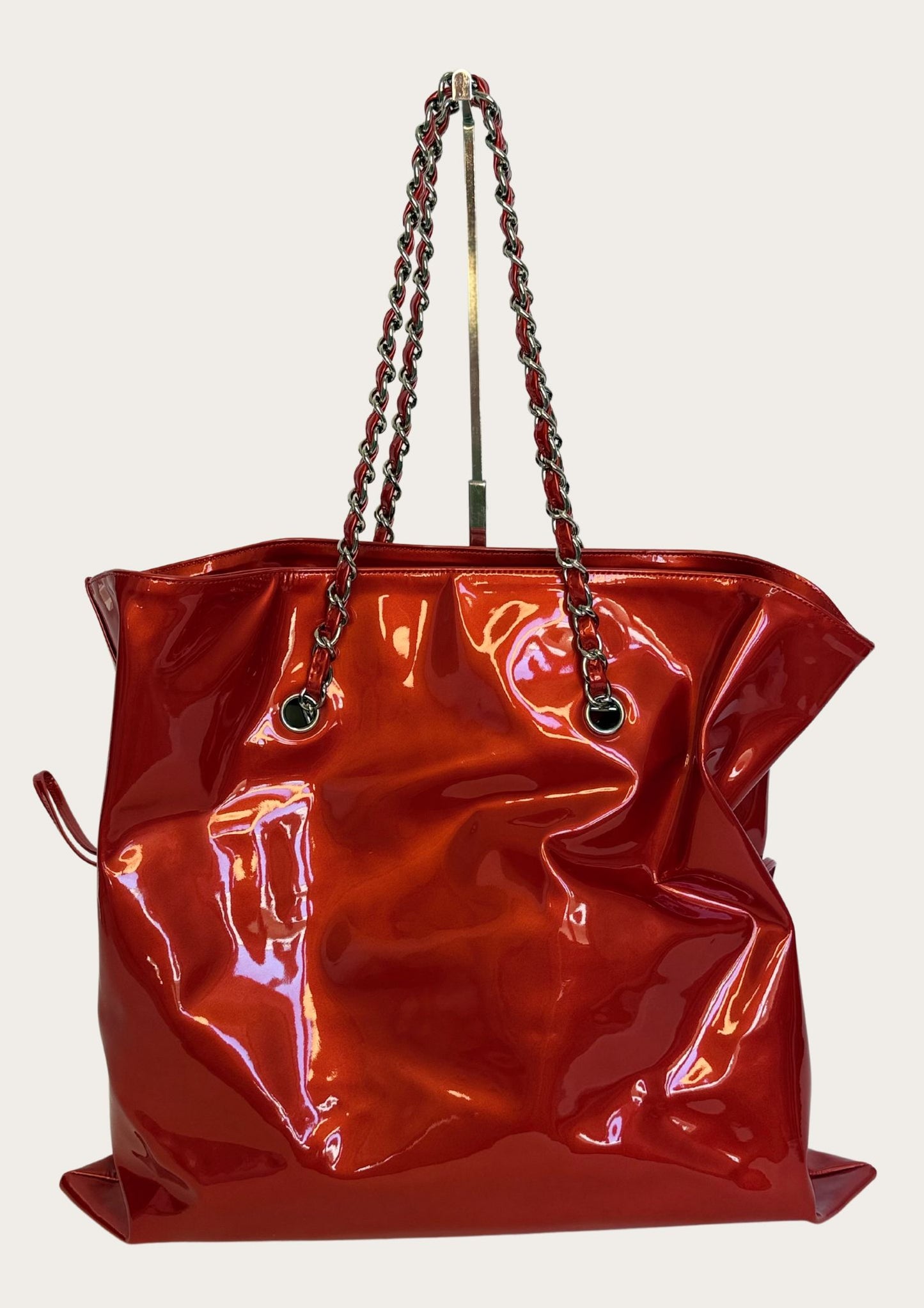 Chanel CC classic shopping tote in red patent leather, vintage and authentic