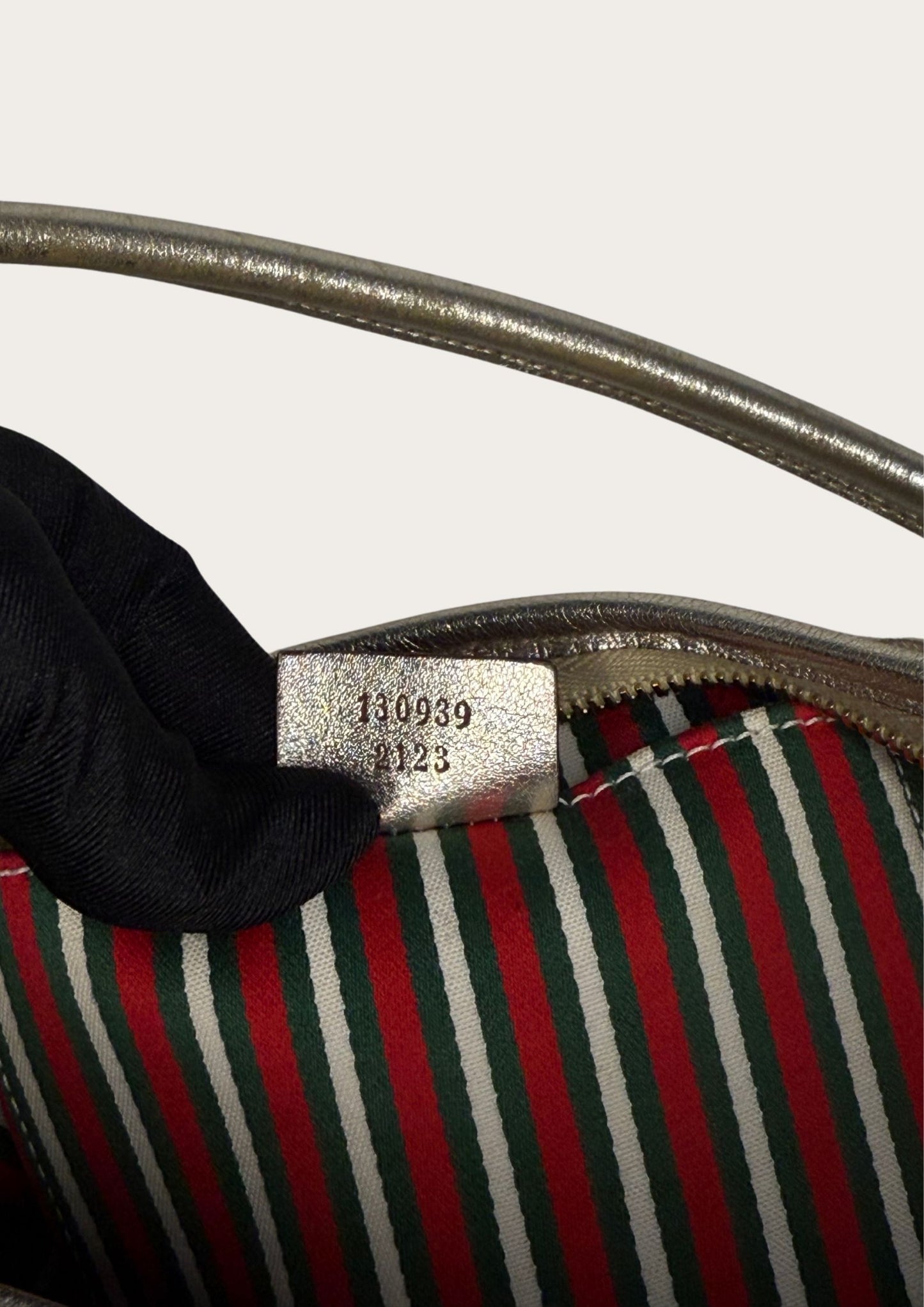 Authenticity code, Beige Gucci Abbey D-ring shoulder bag in GG canvas with golden details