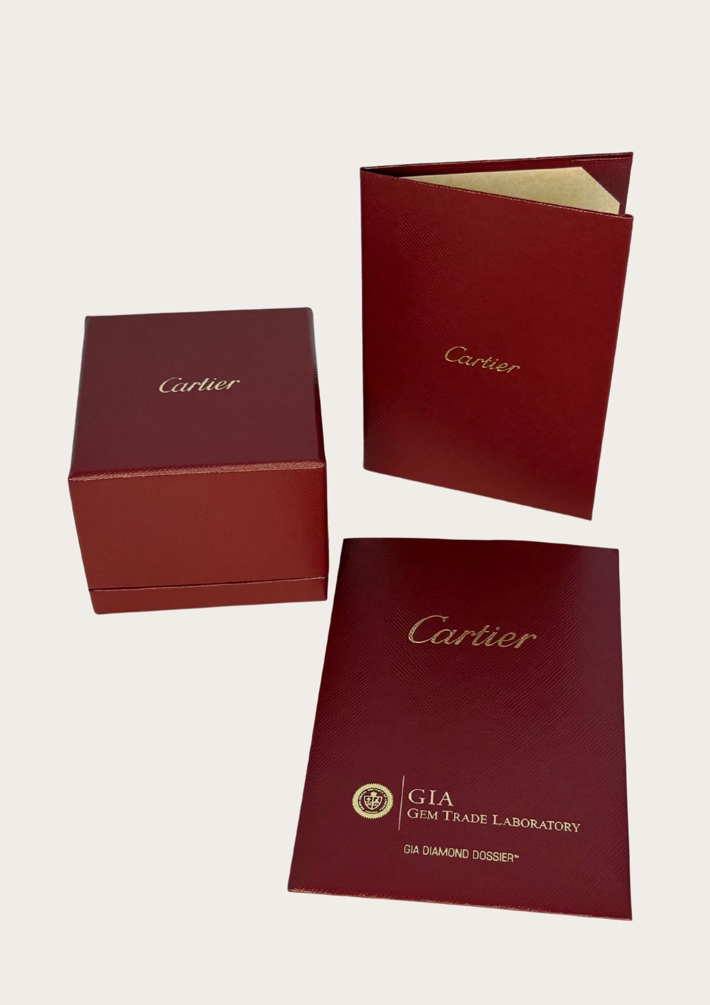 Authentic Cartier Solitaire 1895 diamond ring in platinum with case and certificate