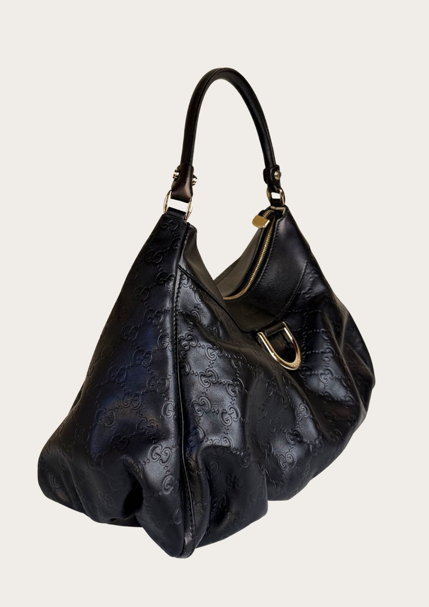 Authentic vintage Gucci Abbey D-ring Hobo shoulder bag in Guccissima leather