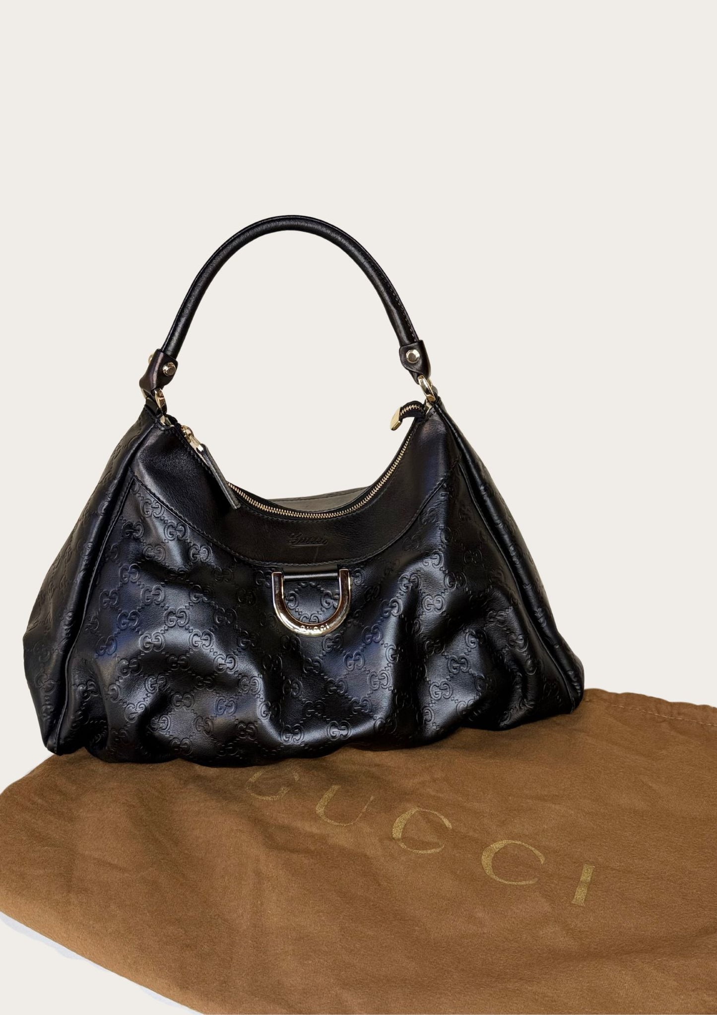 Authentic vintage Gucci Abbey D-ring Hobo shoulder bag in Guccissima leather