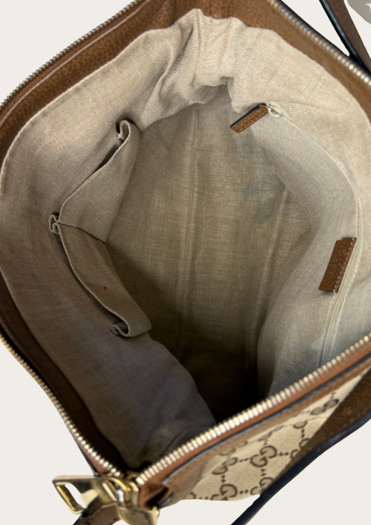 Genuine Gucci GG canvas and leather shoulder bag