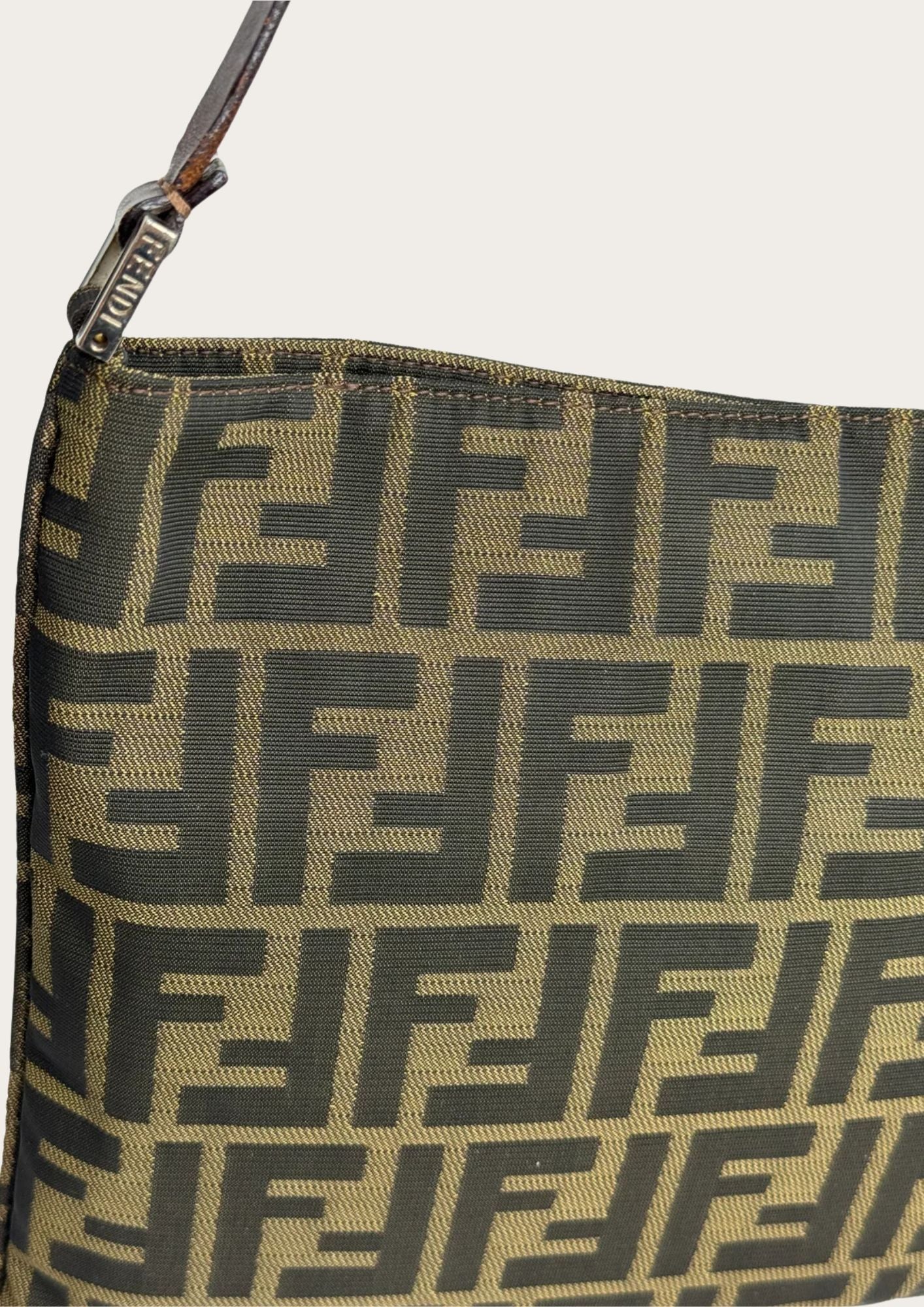 100% genuine Fendi Zucca shoulder bag with leather shoulder strap, detail picture.