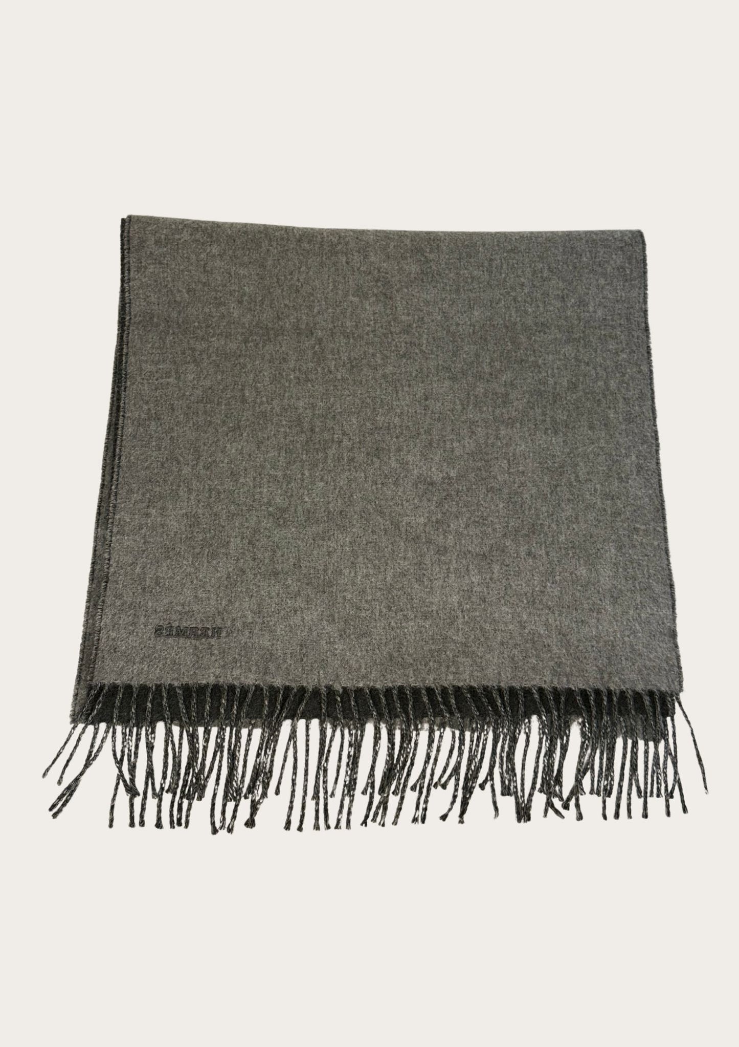 Authentic grey Hermès Cashmere scarf with case