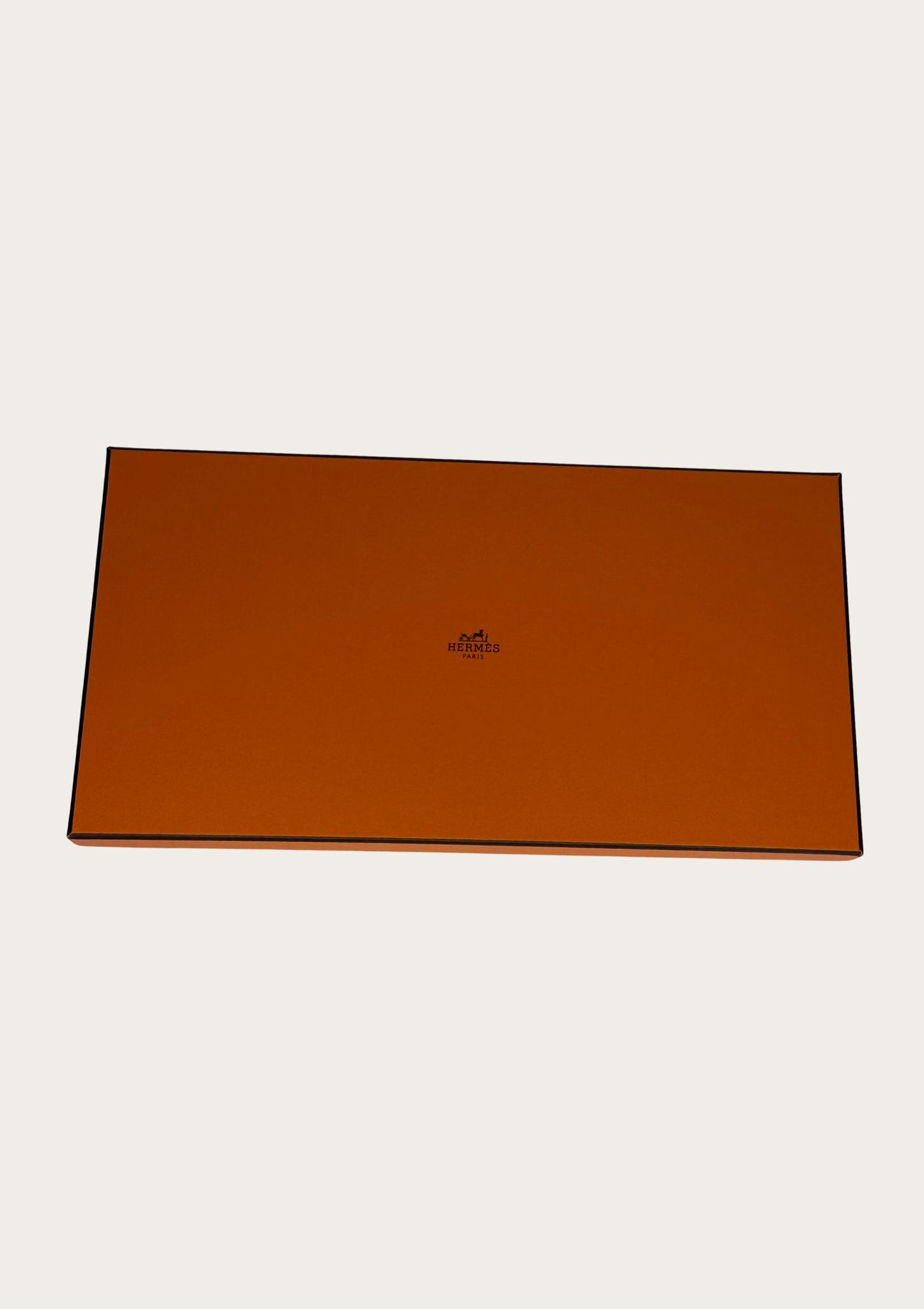 Authentic grey Hermès Cashmere scarf with case