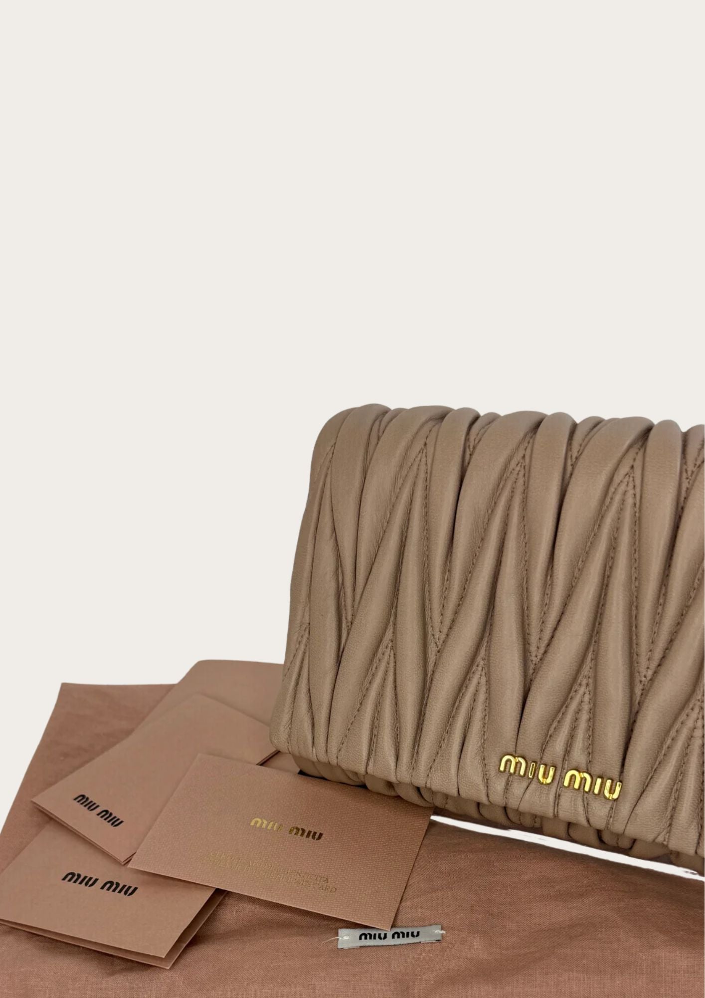  Pre-owned Miu Miu Matelassé clutch in soft champagne pink with dust bag