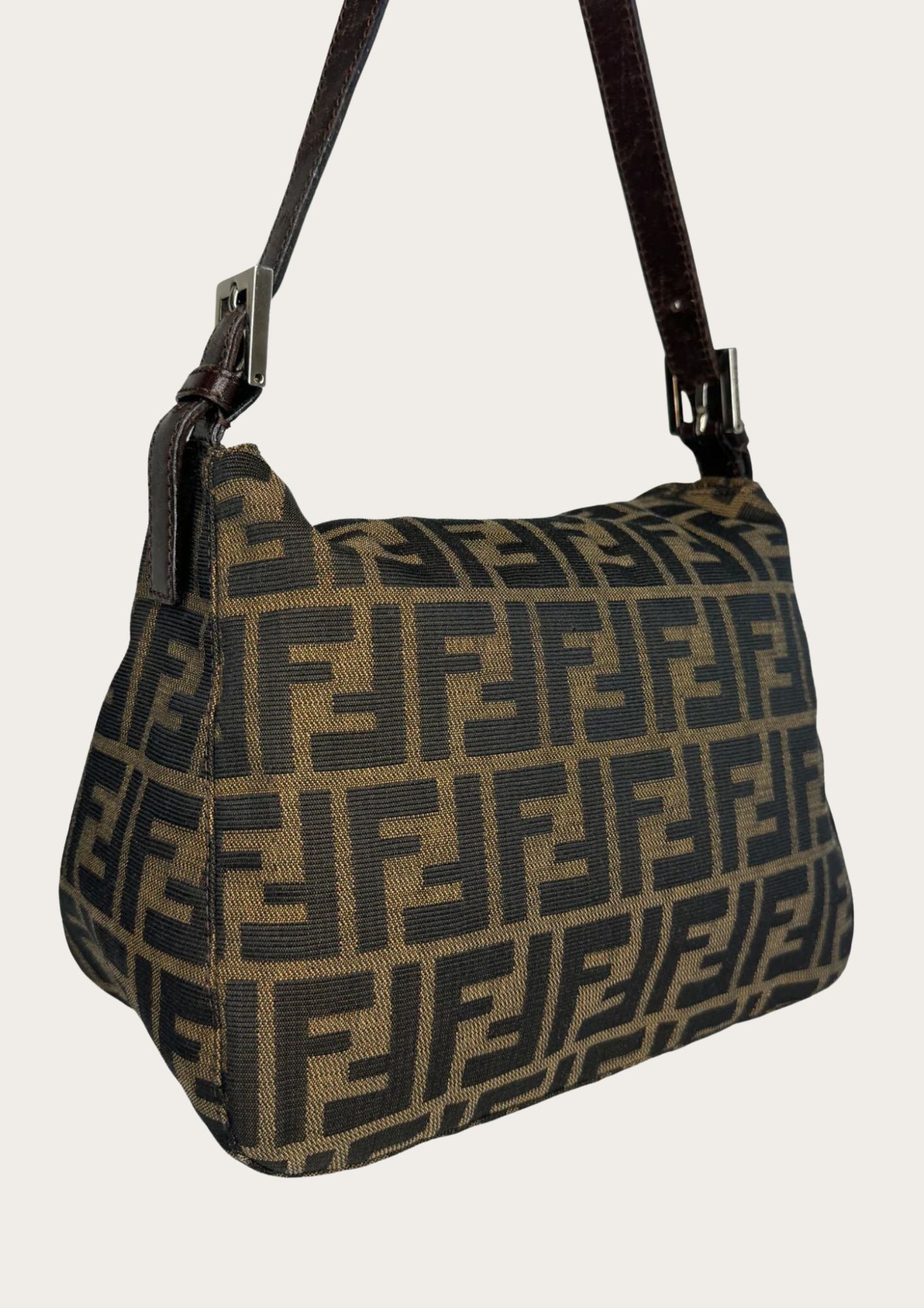 Pre-owned Fendi Mamma Baguette in Zucca pattern, very good condition. Back