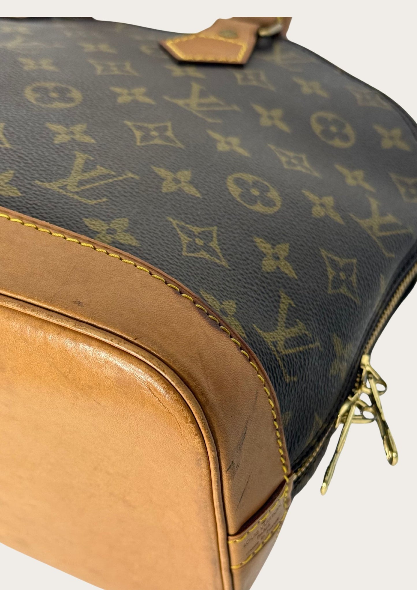 Louis Vuitton Alma PM