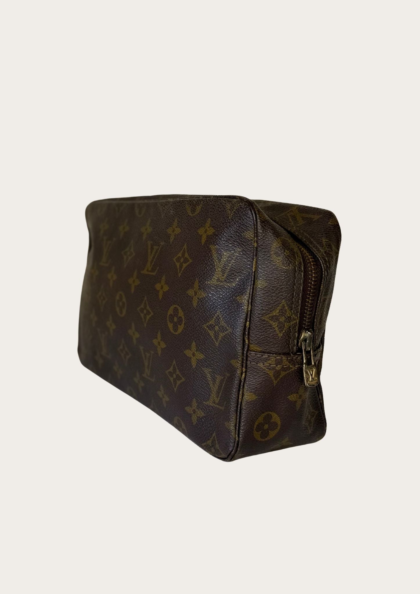 Authentic vintage Louis Vuitton Trousse de toilette 28 toiletry case