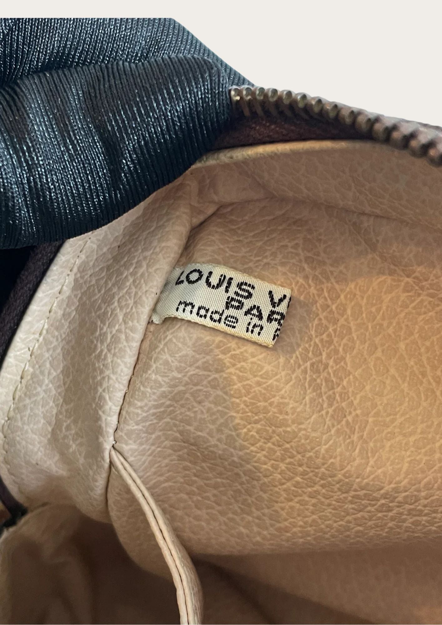 Louis Vuitton Trousse de Toilette 23, vintage and authentic