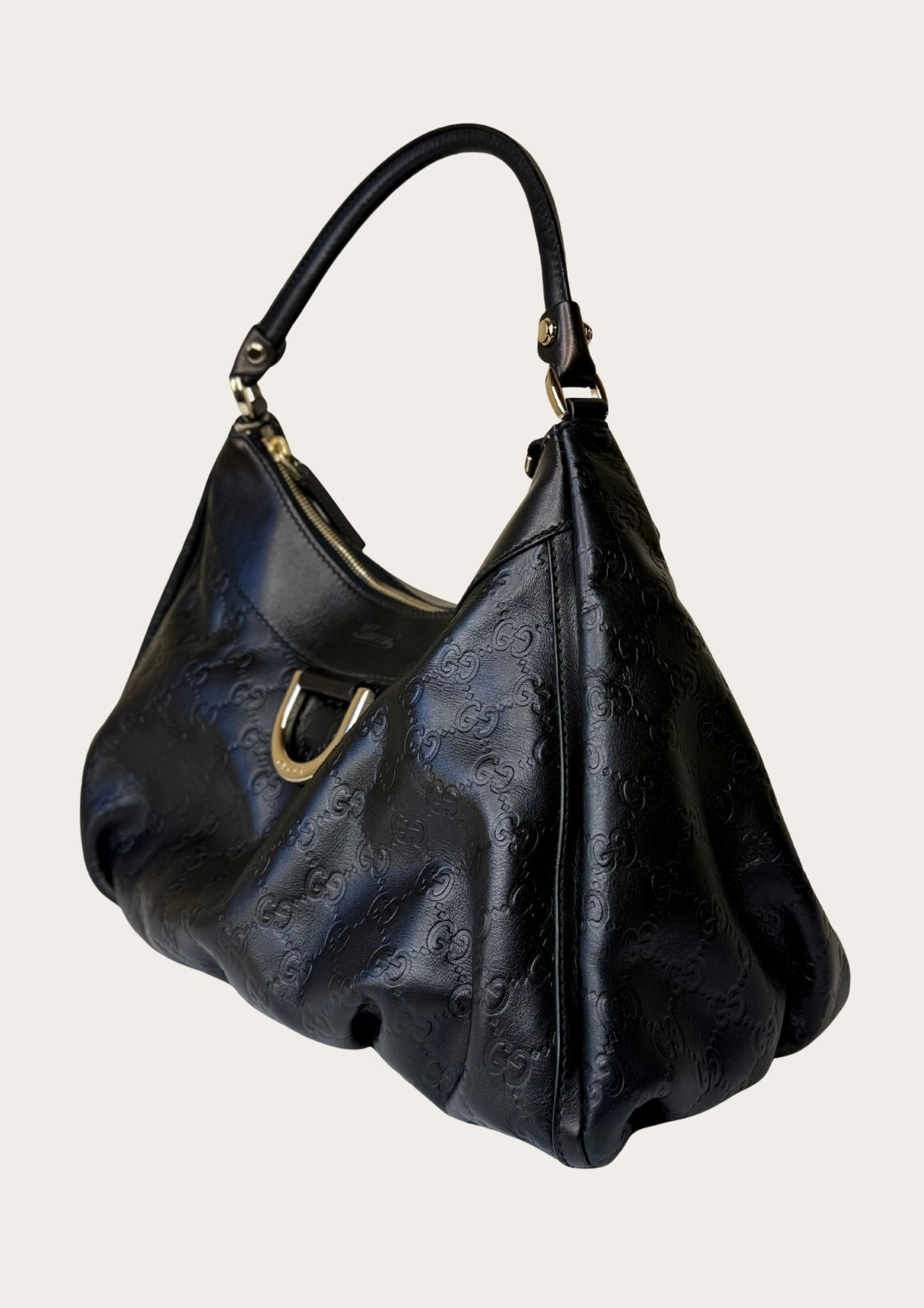 Authentic vintage Gucci Abbey D-ring Hobo shoulder bag in Guccissima leather