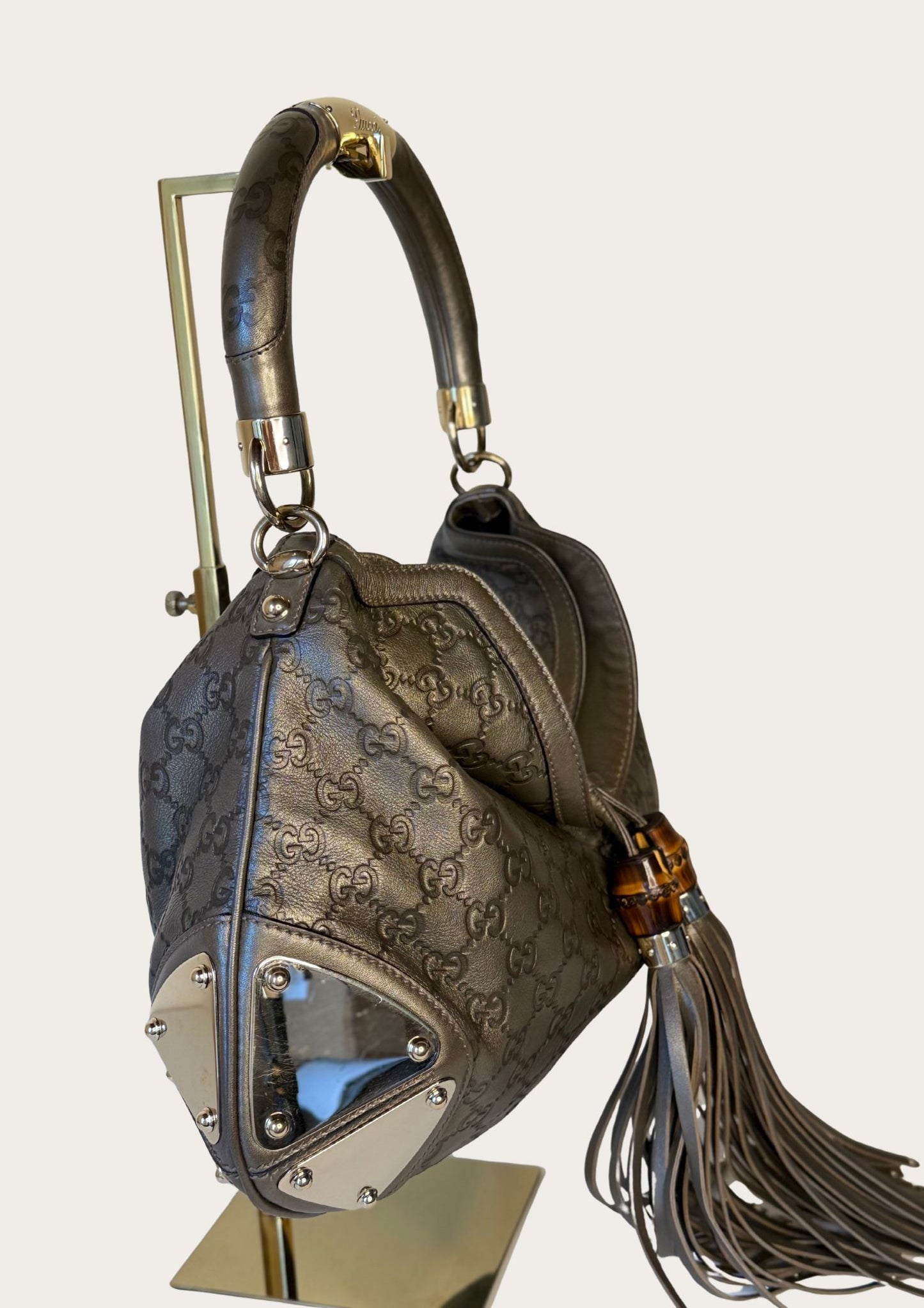 Authentic Gucci Indy bag in Guccissima leather 