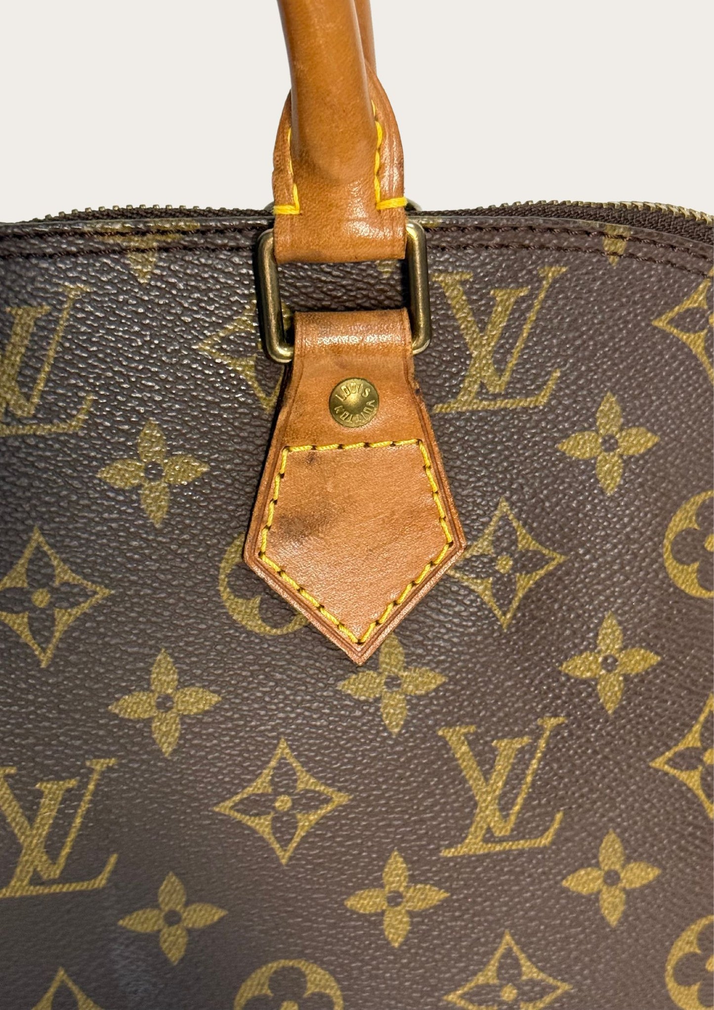 Louis Vuitton Alma PM