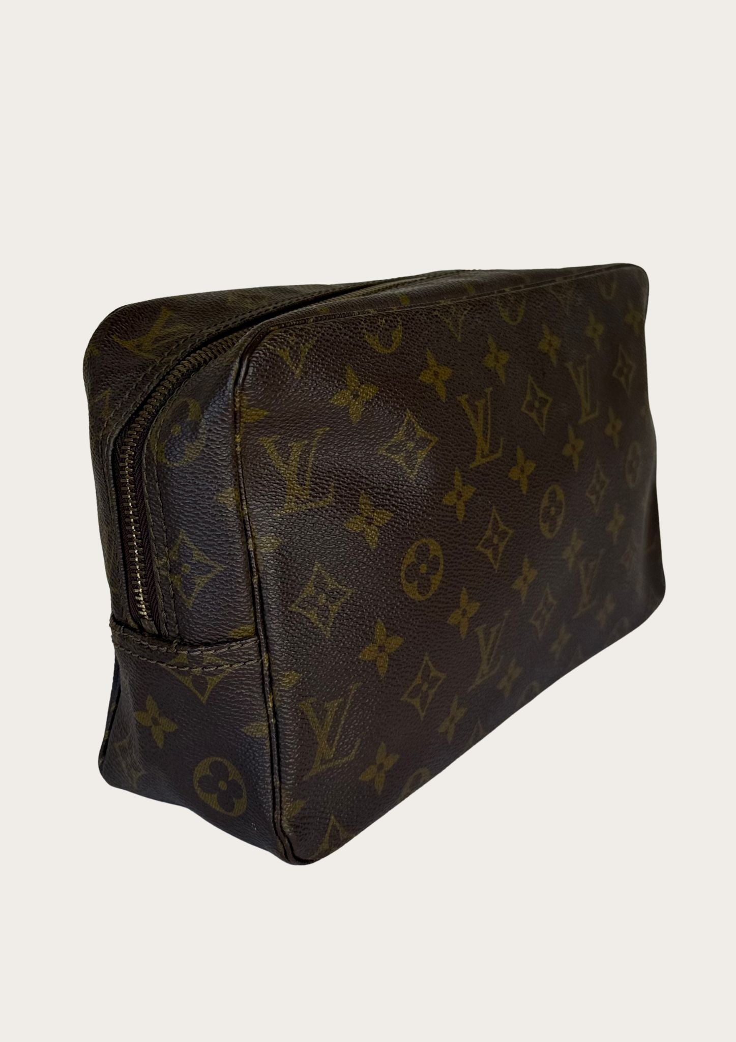Authentic vintage Louis Vuitton Trousse de toilette 28 toiletry case
