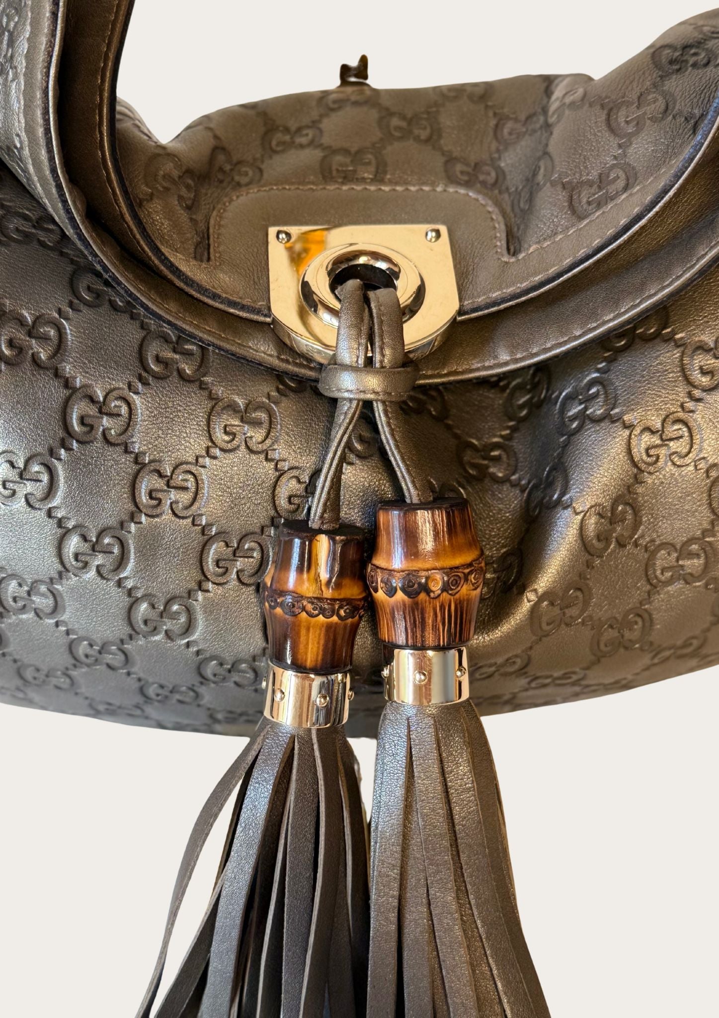 Genuine Gucci Indy bag in Guccissima leather 