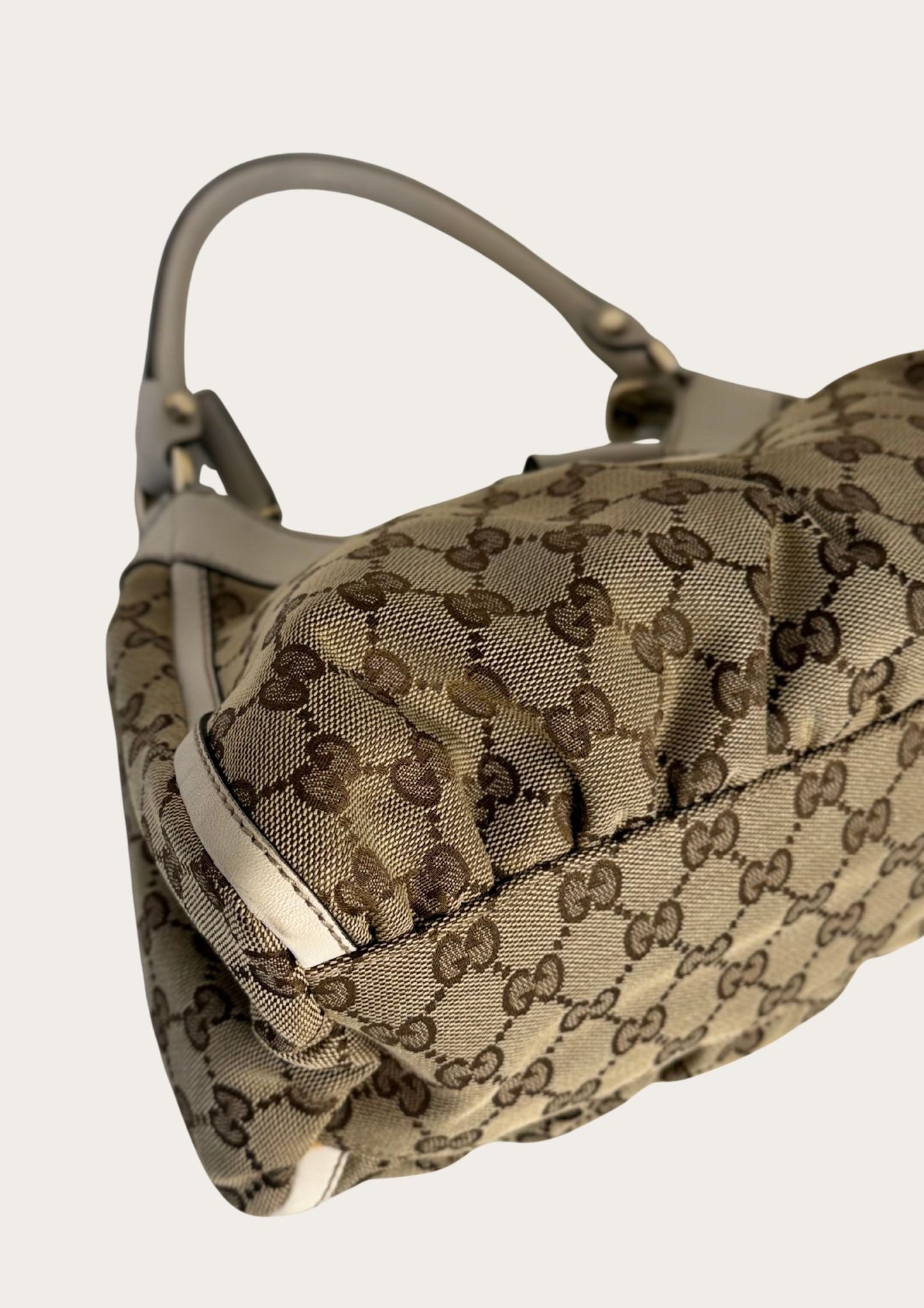 Gucci Abbey D-ring hobo bag in GG canvas and white leather details