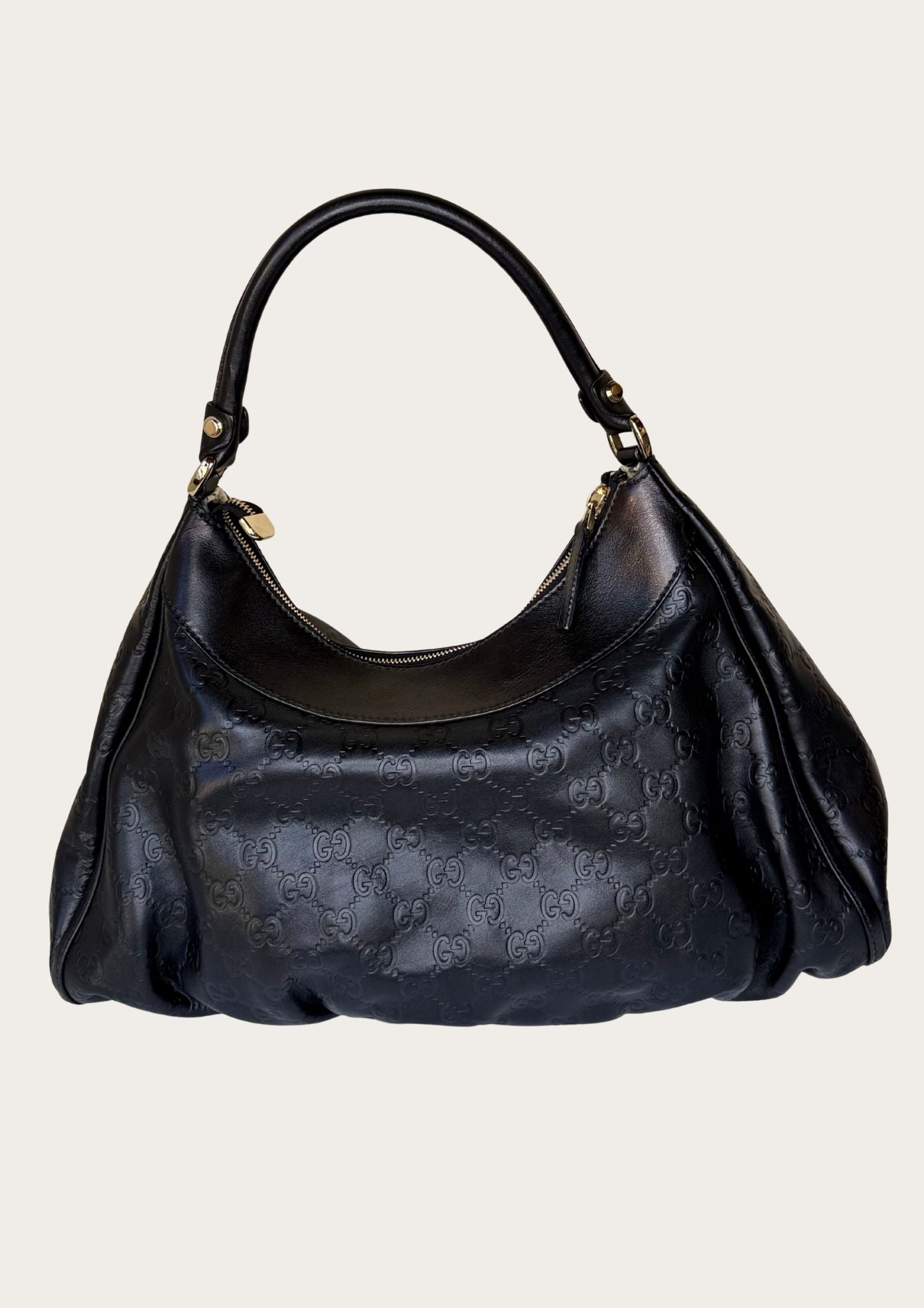 Authentic vintage Gucci Abbey D-ring Hobo shoulder bag in Guccissima leather