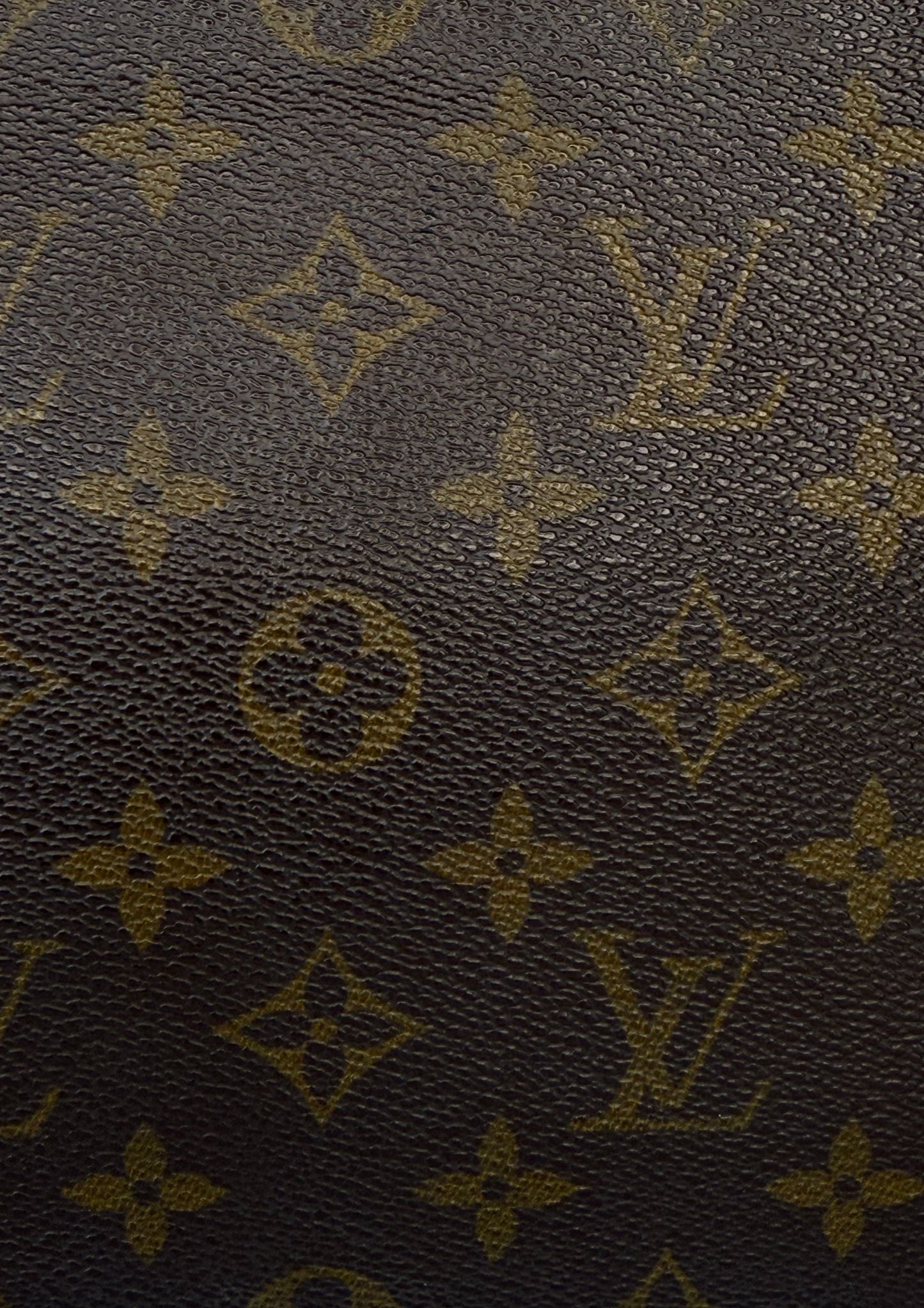 Authentic vintage Louis Vuitton Trousse de toilette 28 toiletry case